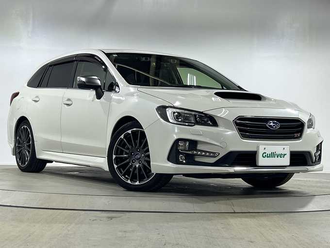 新着情報“レヴォーグ1．6STIスポーツアイサイト”2016年式クリスタルホワイトP入荷しました！