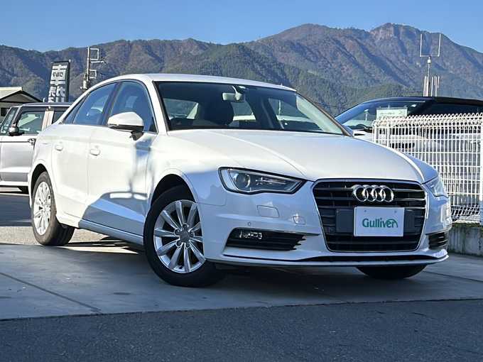 新着情報“Ａ３セダン1．4TFSI”2016年式グレイシアホワイトメタリック入荷しました！