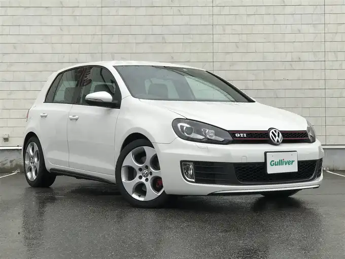 新着情報“ゴルフGTI”2010年式白入荷しました！