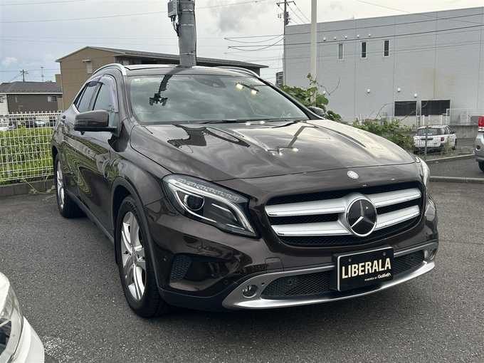 新着情報“ＧＬＡクラスGLA250 4マチック”2014年式オリエントブラウン入荷しました！