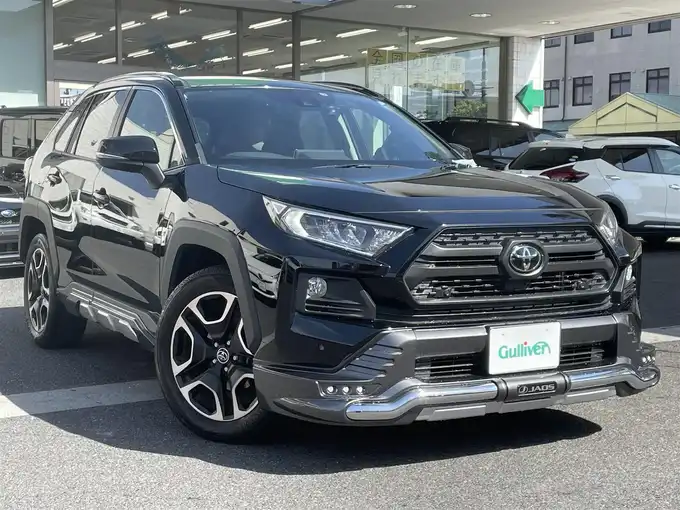 新着情報“ＲＡＶ４アドベンチャー”2019年式アティチュードブラックマイカ入荷しました！