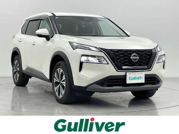 新着情報“エクストレイルX e－4ORCE”2023年式ブリリアントホワイトパール入荷しました！