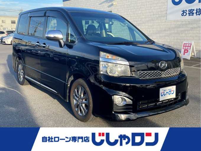 新着情報“ヴォクシーZS 煌Z”2013年式ブラック入荷しました！