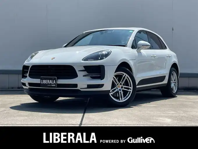 新着情報“マカンマカン”2019年式ピュアホワイト入荷しました！