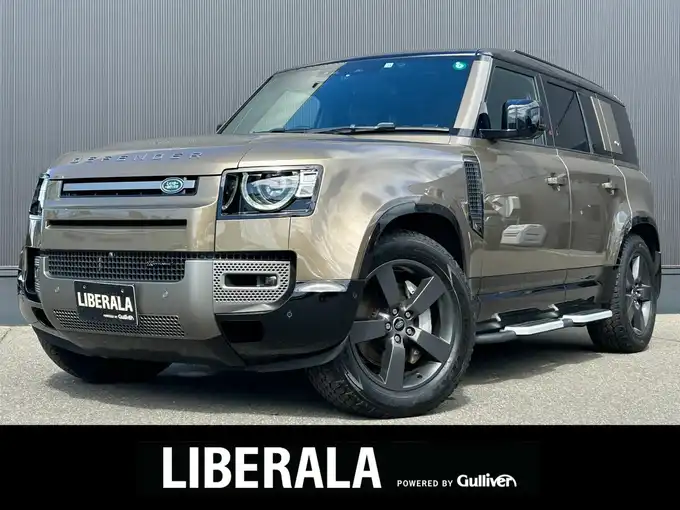 新着情報“ディフェンダー110X D300 エアサスペンション装着車”2022年式黒／ゴールド入荷しました！