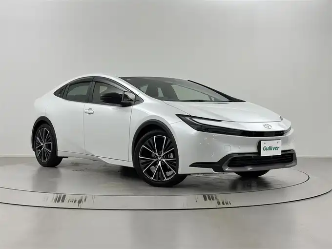 新着情報“プリウスG”2025年式プラチナホワイトパールマイカ入荷しました！