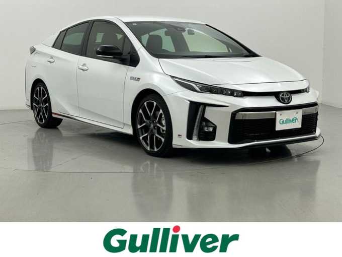 新着情報“プリウスＰＨＶS GRスポーツ”2021年式プラチナホワイトパールマイカ入荷しました！