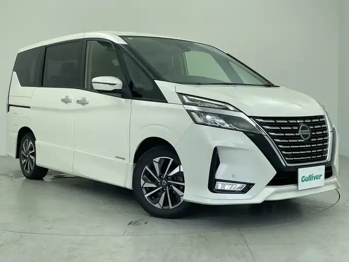 新着情報“セレナハイウェイスターV”2022年式ブリリアントホワイトパール入荷しました！
