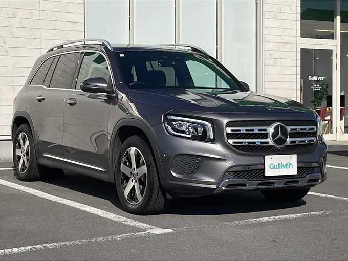 新着情報“ＧＬＢGLB200d”2021年式マウンテングレー入荷しました！