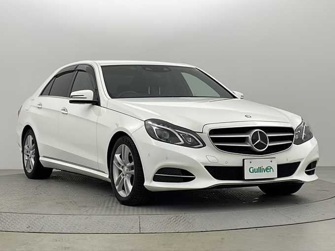 新着情報“Ｅ３５０アバンギャルド”2013年式ポーラホワイト入荷しました！