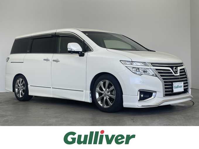 新着情報“エルグランドVIP”2018年式ブリリアントホワイトパール入荷しました！