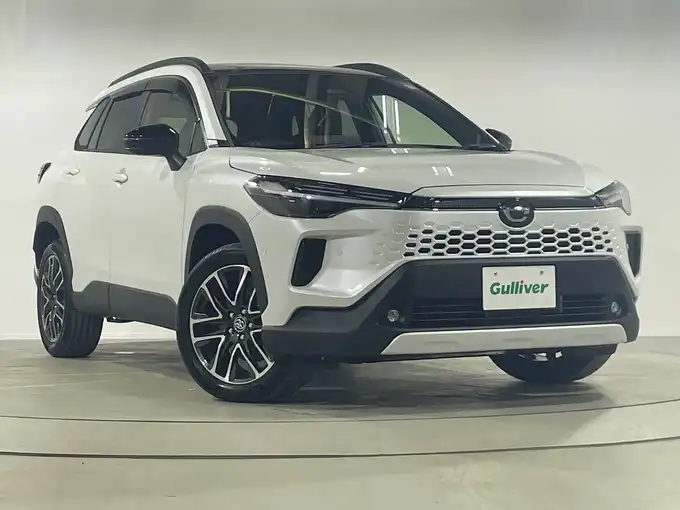 新着情報“カローラクロスハイブリッド Z”2025年式パール入荷しました！