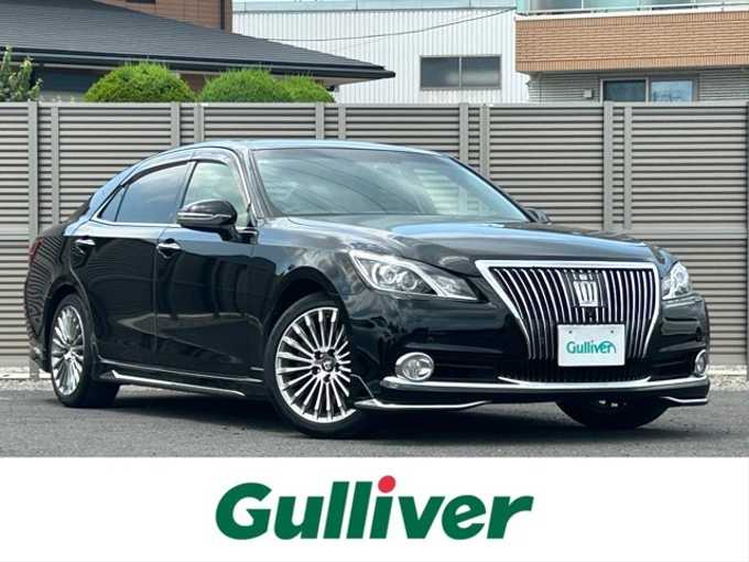 新着情報“クラウンマジェスタFバージョン”2013年式ブラック入荷しました！