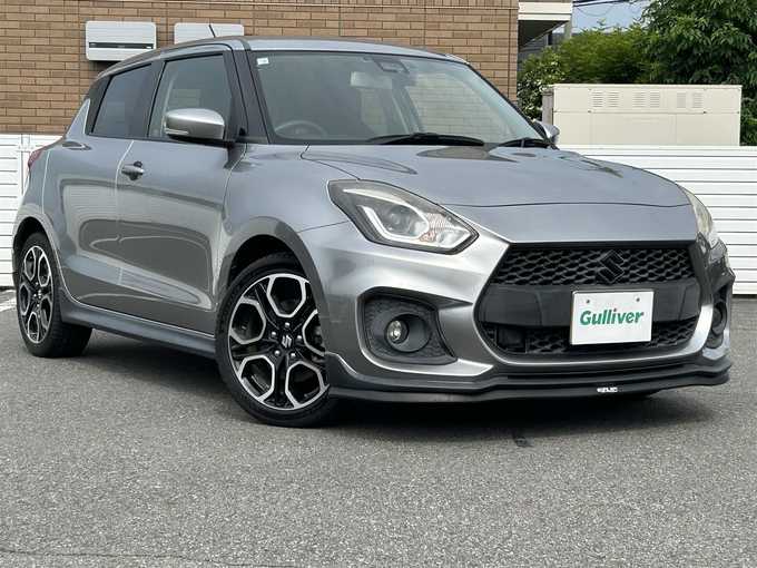 新着情報“スイフトスポーツベースグレード セーフティパッケージ装着車”2018年式プレミアムシルバーメタリック入荷しました！