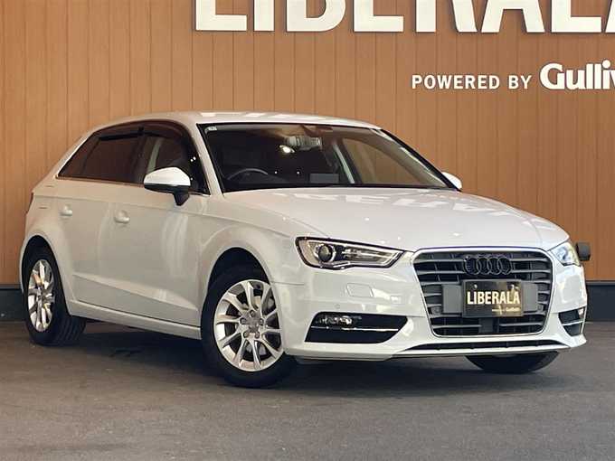 新着情報“Ａ３スポーツバック1．4TFSI”2014年式グレイシアホワイトメタリック入荷しました！