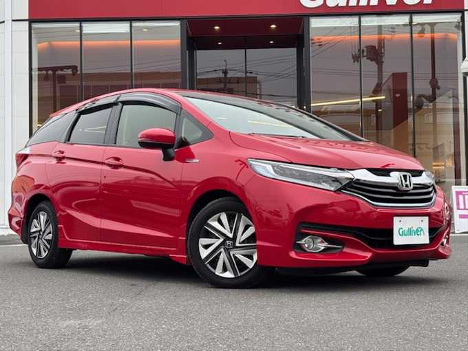 新着情報“シャトルハイブリッド”2016年式ミラノレッド入荷しました！