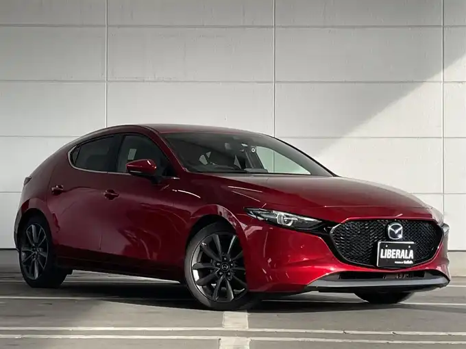 新着情報“ＭＡＺＤＡ３ファストバックXDプロアクティブ ツーリングセレクション”2019年式ソウルレッドクリスタルM入荷しました！