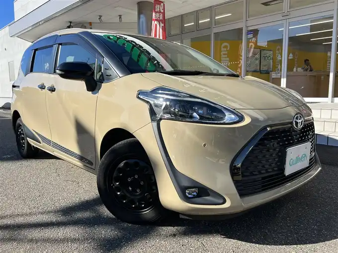 新着情報“シエンタG グランパー”2019年式ベージュ入荷しました！
