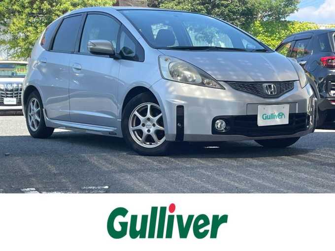 新着情報“フィットL”2008年式アラバスターシルバーメタリック入荷しました！