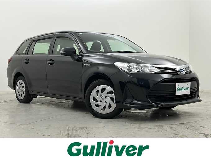 新着情報“カローラフィールダーハイブリッド”2018年式ブラックマイカ入荷しました！