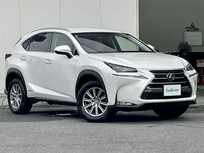 新着情報“ＮＸNX300h Iパッケージ”2015年式ソニッククォーツ入荷しました！