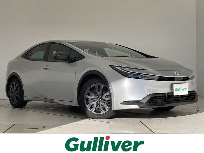 新着情報“プリウスX”2023年式シルバーメタリック入荷しました！