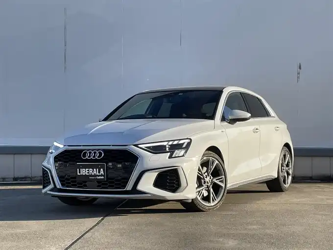 新着情報“Ａ３スポーツバック30TFSI Sライン”2022年式グレイシアホワイトメタリック入荷しました！