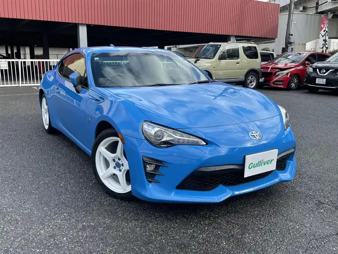 新着情報“８６GT”2019年式ブライトブルー入荷しました！