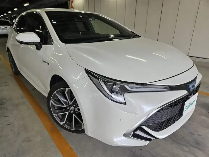 新着情報“カローラスポーツハイブリッドG Z”2019年式ホワイトパールクリスタルシャイン入荷しました！