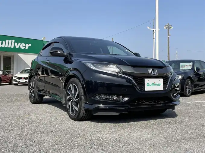新着情報“ヴェゼルハイブリッドRS・ホンダセンシング”2016年式クリスタルブラックパール入荷しました！