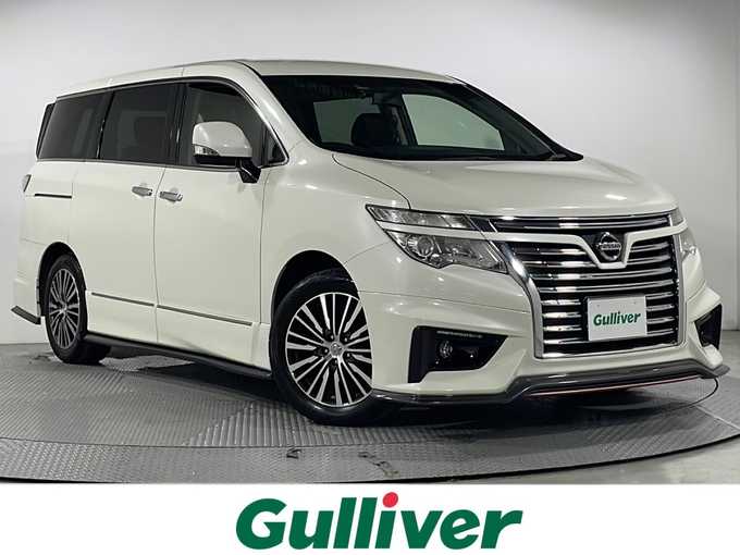 新着情報“エルグランド250ハイウェイスターS”2015年式ブリリアントホワイトパール入荷しました！