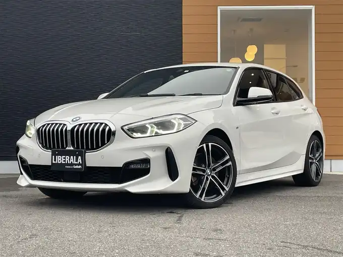 新着情報“１シリーズ118i Mスポーツ”2020年式白入荷しました！