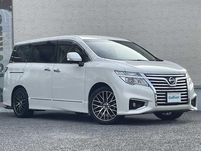 新着情報“エルグランド250ハイウェイスタープレミアム”2014年式ブリリアントホワイトパール入荷しました！