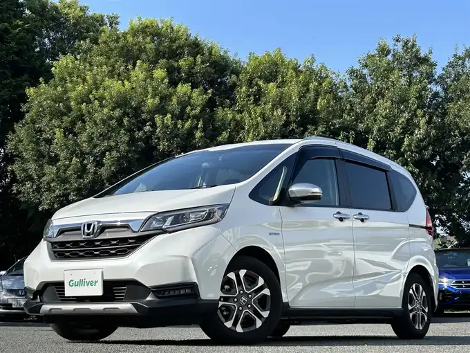 新着情報“フリード＋ハイブリッドハイブリッド・クロスターホンダセンシング”2021年式プラチナホワイトパール入荷しました！