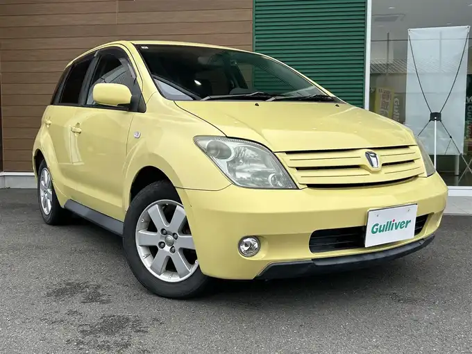 新着情報“イスト1．5S Lエディション”2004年式イエローパールマイカ入荷しました！