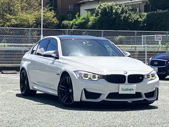 新着情報“Ｍ３セダン”2015年式アルピンホワイトⅢ入荷しました！