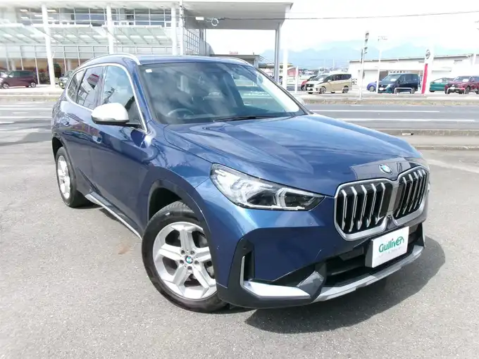新着情報“Ｘ１xDrive 20i xライン”2023年式ファイトニックブルー入荷しました！