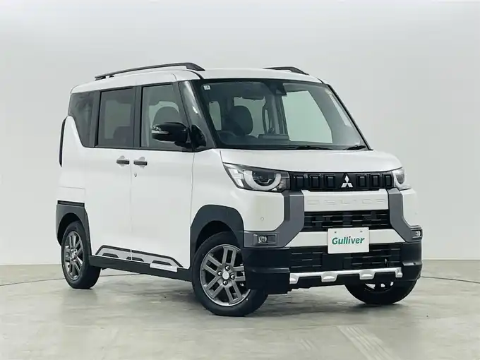 新着情報“デリカミニT プレミアム”2025年式アメジストブラック/シルキーホワイト入荷しました！