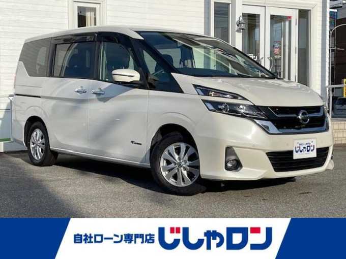 新着情報“セレナG”2017年式ブリリアントホワイトパール入荷しました！
