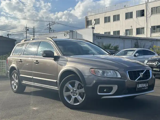 新着情報“ＸＣ７０3．2SE AWD”2007年式茶Ｍ入荷しました！