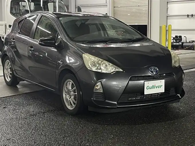 新着情報“アクアG”2012年式グレーメタリック入荷しました！