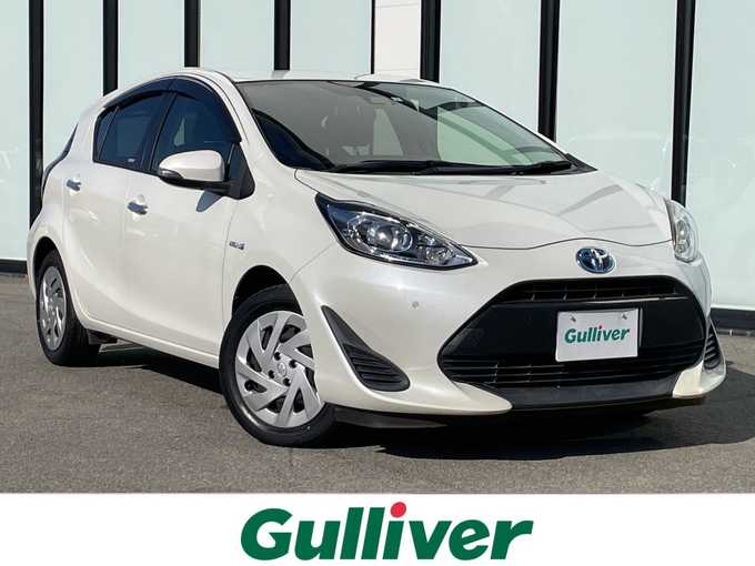 新着情報“アクアSスタイルブラック”2019年式ホワイトパールクリスタルシャイン入荷しました！