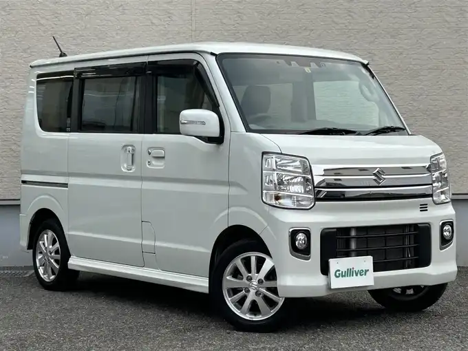新着情報“エブリイワゴンPZターボスペシャル 標準ルーフ”2023年式パールホワイト入荷しました！