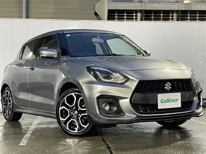 新着情報“スイフトスポーツベースグレード”2018年式プレミアムシルバーメタリック入荷しました！