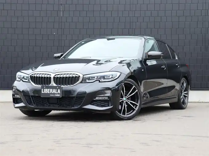 新着情報“３シリーズ320i Mスポーツ”2019年式サファイアブラックP入荷しました！