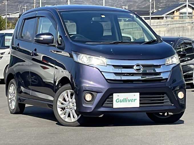 新着情報“デイズハイウェイスター J”2014年式プレミアムパープルP入荷しました！