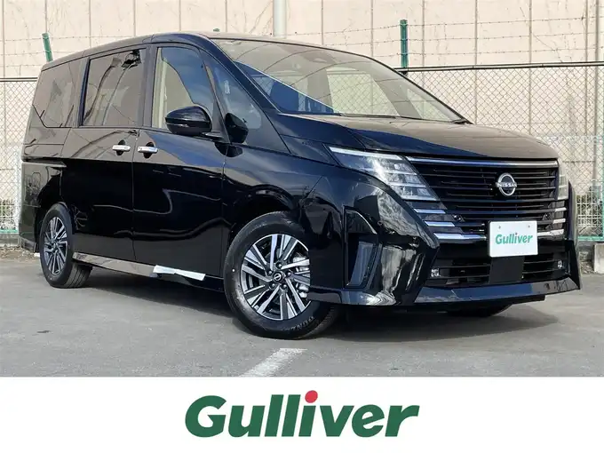 新着情報“セレナe－パワー ハイウェイスターV”2025年式黒入荷しました！