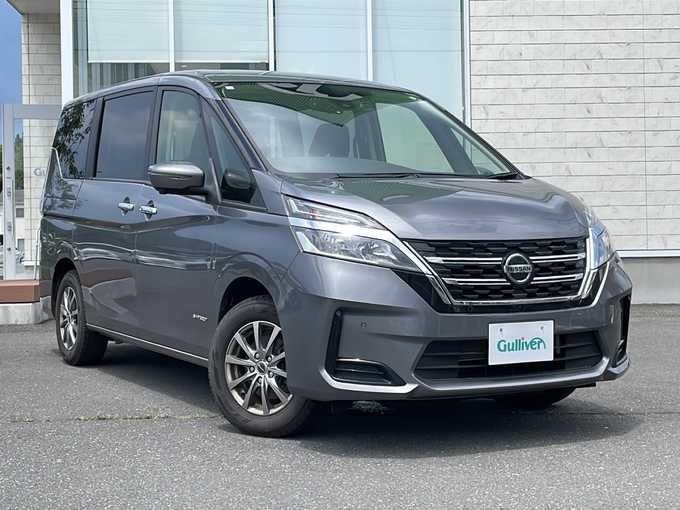 新着情報“セレナXV”2022年式ダークメタルグレー入荷しました！