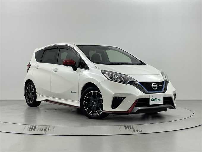 新着情報“ノートe－パワーニスモ”2017年式パール入荷しました！