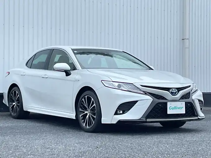 新着情報“カムリWSレザーパッケージ”2018年式プラチナホワイトパールマイカ入荷しました！